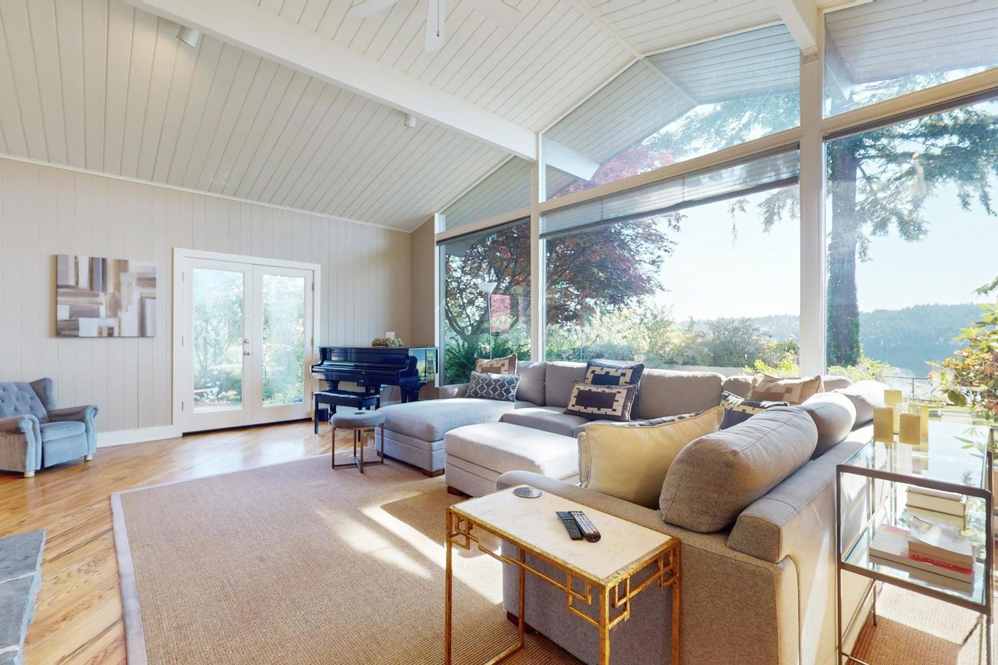 Stones Way Villa Lake Forest Park ภายนอก รูปภาพ